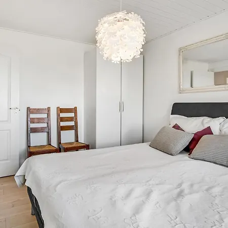 בית נופש 3 Bedroom Beautiful In