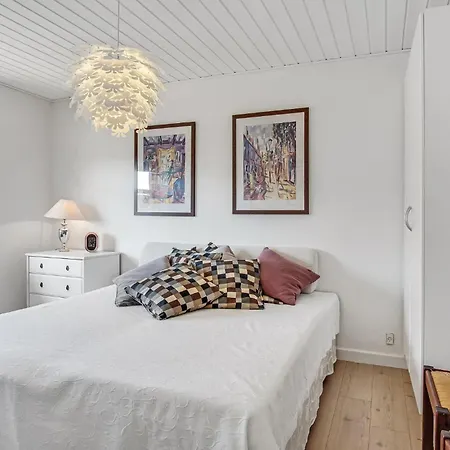 3 Bedroom Beautiful In *